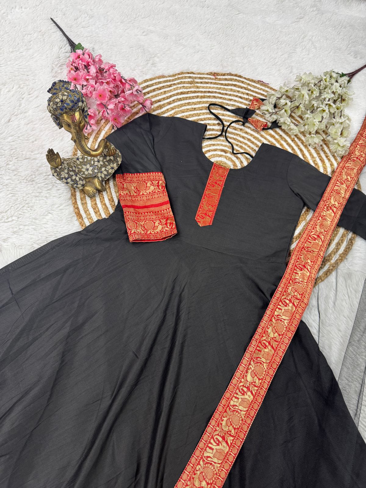 Black Queen New Super Trendy Traditional Outfit
