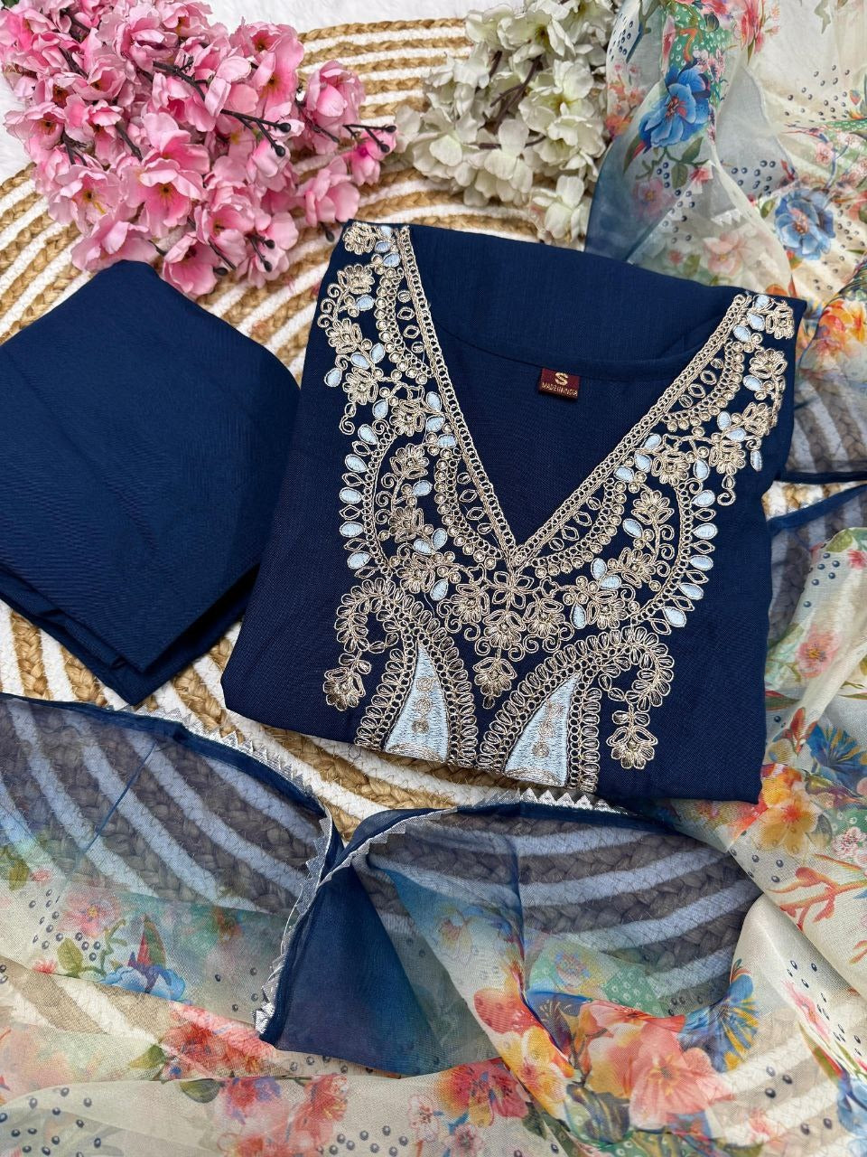 Blue Viscose Traditional Pant Suit With Bandhani Dupatta For Women