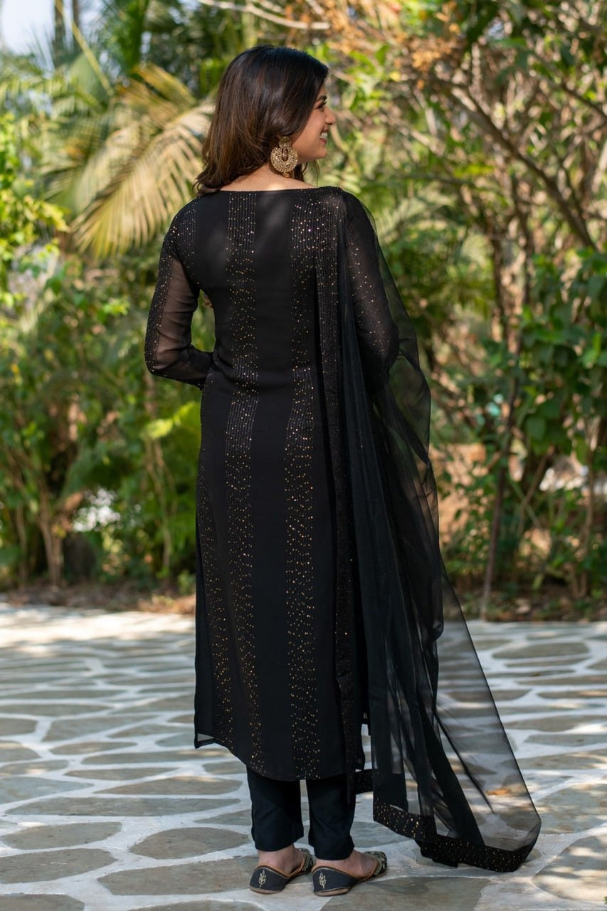 Black Trending Bum Bum Kurta Set For Women