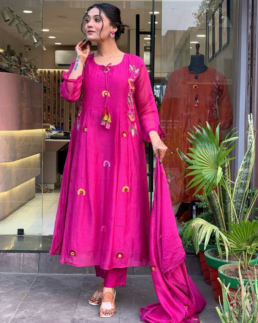 Radiant Magenta Embroidered Kurta Set with Tassel Detailing